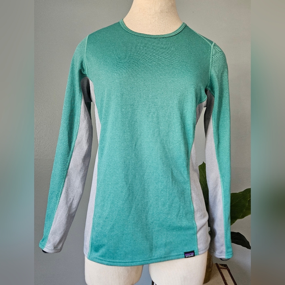 PATAGONIA Capilene Baselayer Size S Crew Neck  Longsleeve T-shirt!